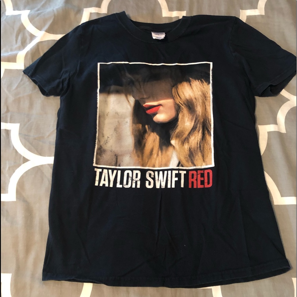 Three Taylor swift tshirts